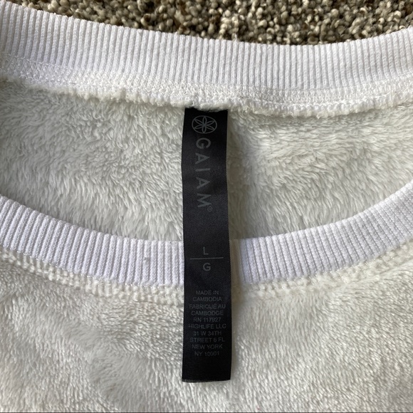 Gaiam Women's White/cream Plush Sweatshirt fuzzy soft pullover sweater size L - Picture 5 of 10
